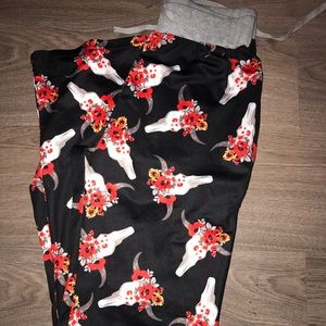 Floral longhorn knit pants